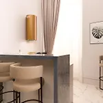 Limehome Palazzo Bn * ليتشي