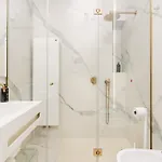 Limehome Palazzo Bn *
