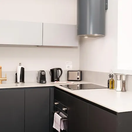 Limehome Palazzo Bn