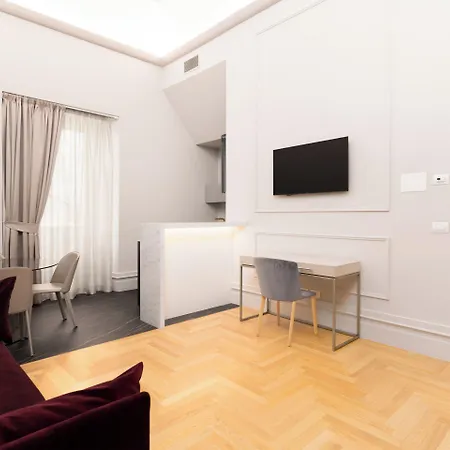 Limehome Palazzo Bn Apartman Lecce
